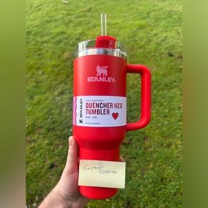 Stanley Valentines Day 40 Oz  Target Exclusive ❤️Target Red❤️ Tumbler AUTHENTIC
